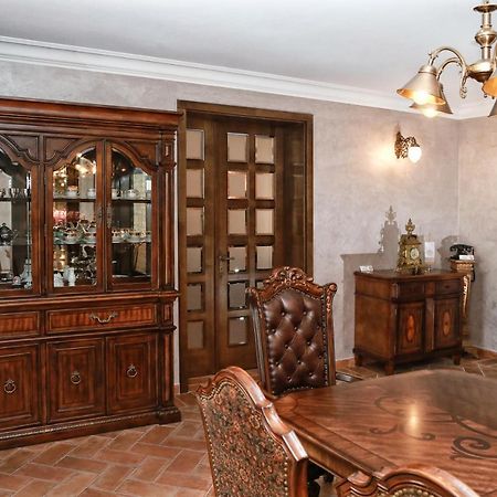 Barat  Villa Carolus-Luxurious Istrian Villa מראה חיצוני תמונה
