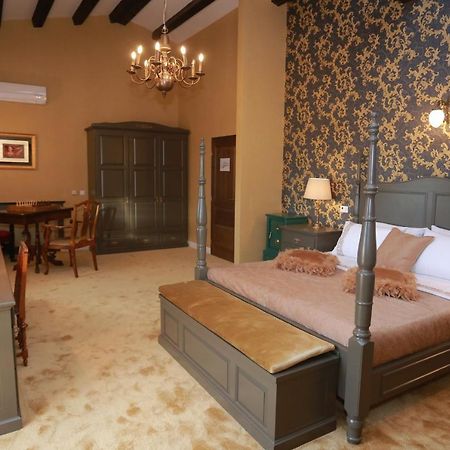 Barat  Villa Carolus-Luxurious Istrian Villa מראה חיצוני תמונה