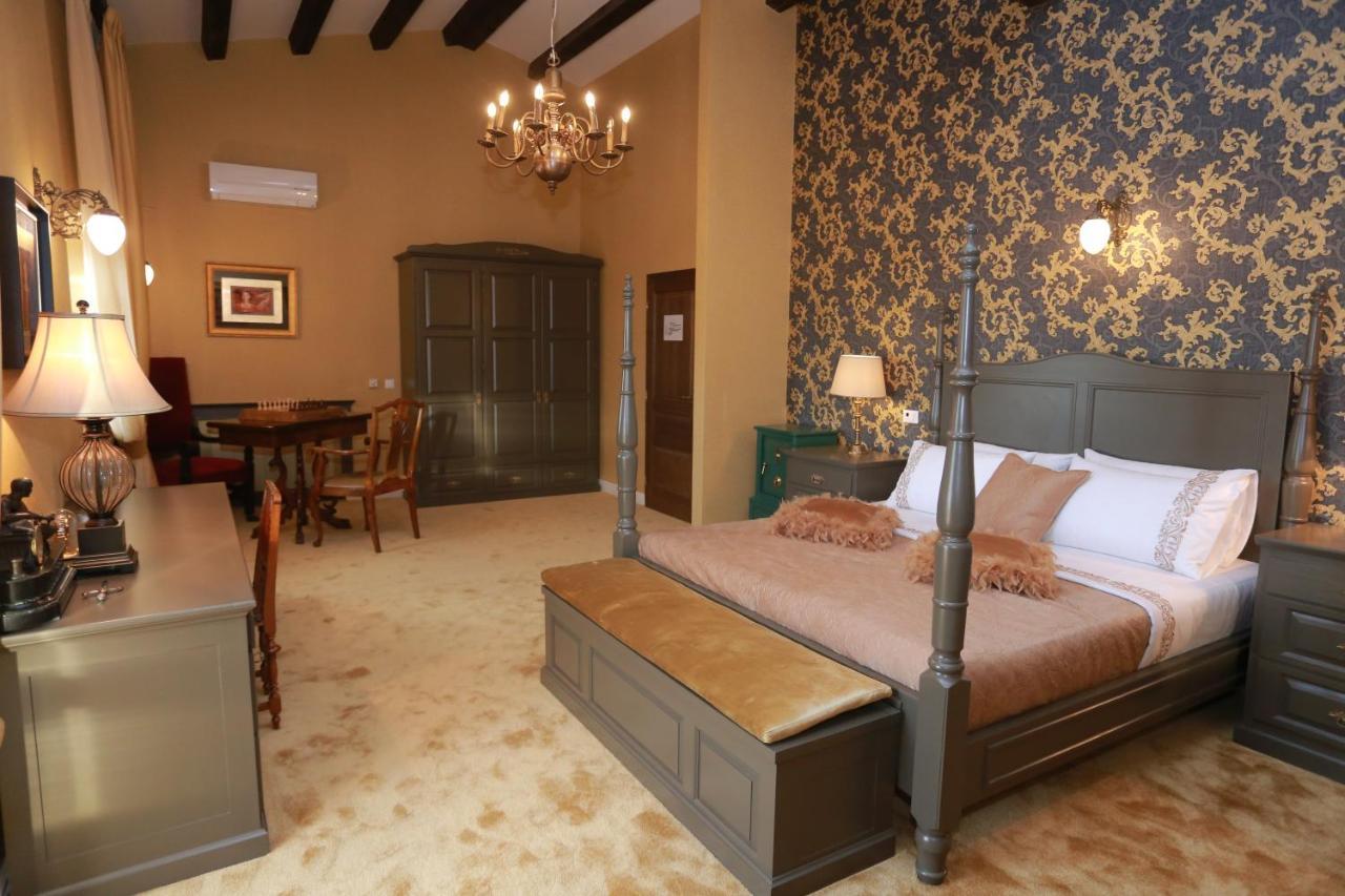 Barat  Villa Carolus-Luxurious Istrian Villa מראה חיצוני תמונה