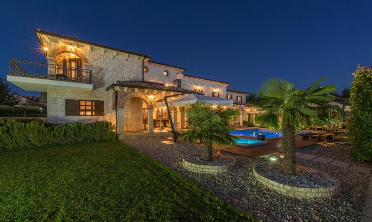 Barat  Villa Carolus-Luxurious Istrian Villa מראה חיצוני תמונה
