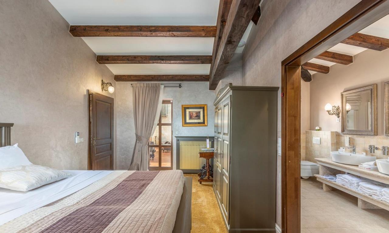 Barat  Villa Carolus-Luxurious Istrian Villa מראה חיצוני תמונה