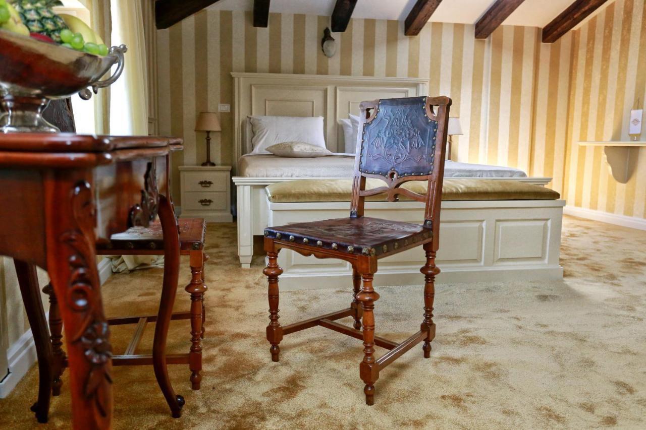 Barat  Villa Carolus-Luxurious Istrian Villa מראה חיצוני תמונה