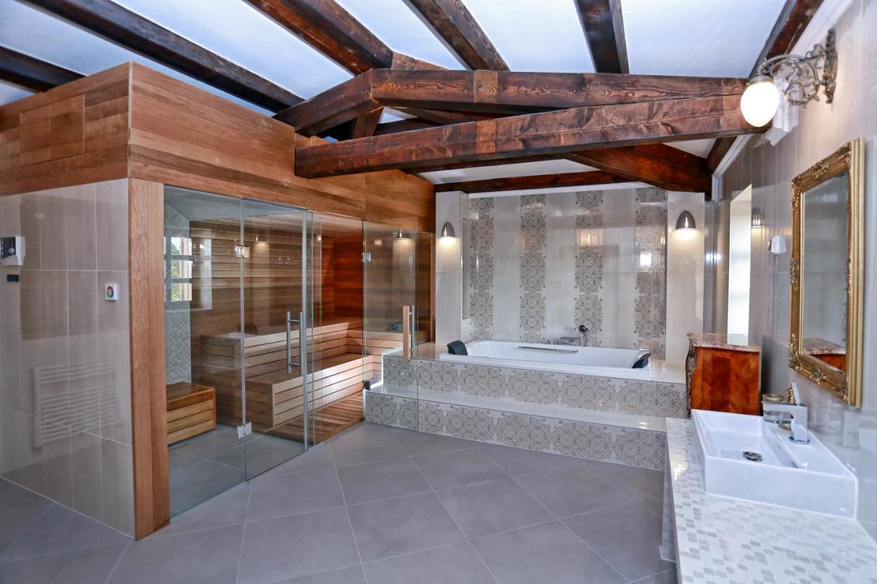 Barat  Villa Carolus-Luxurious Istrian Villa מראה חיצוני תמונה